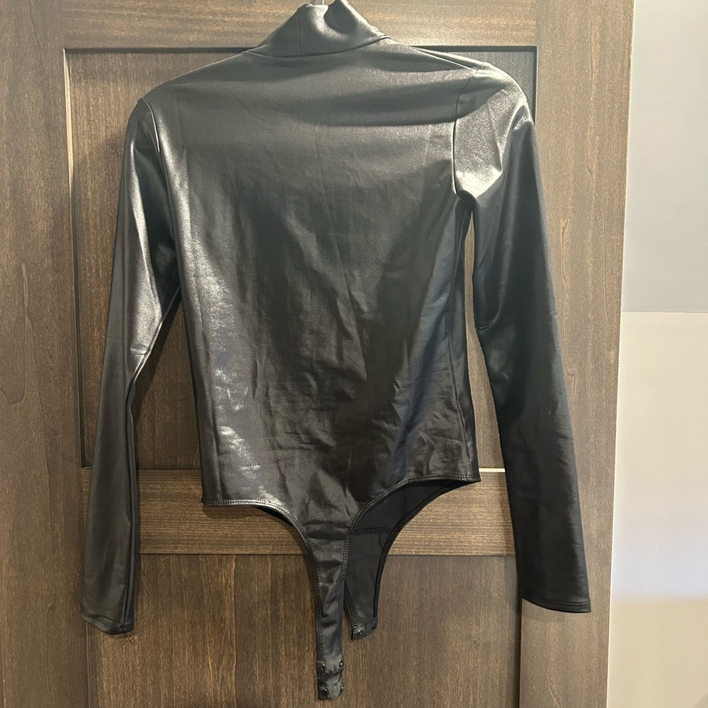 Sleek Black Faux Leather Bodysuit with High Neck and Long Sleeves - Picture 2 of 2